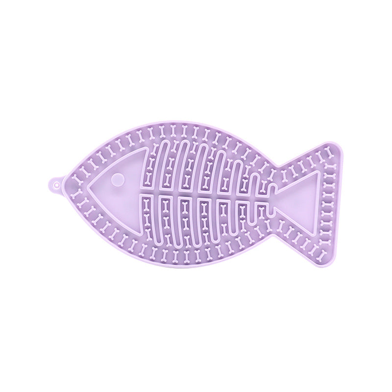 Fish-shaped silicone pet wet food licking special mat